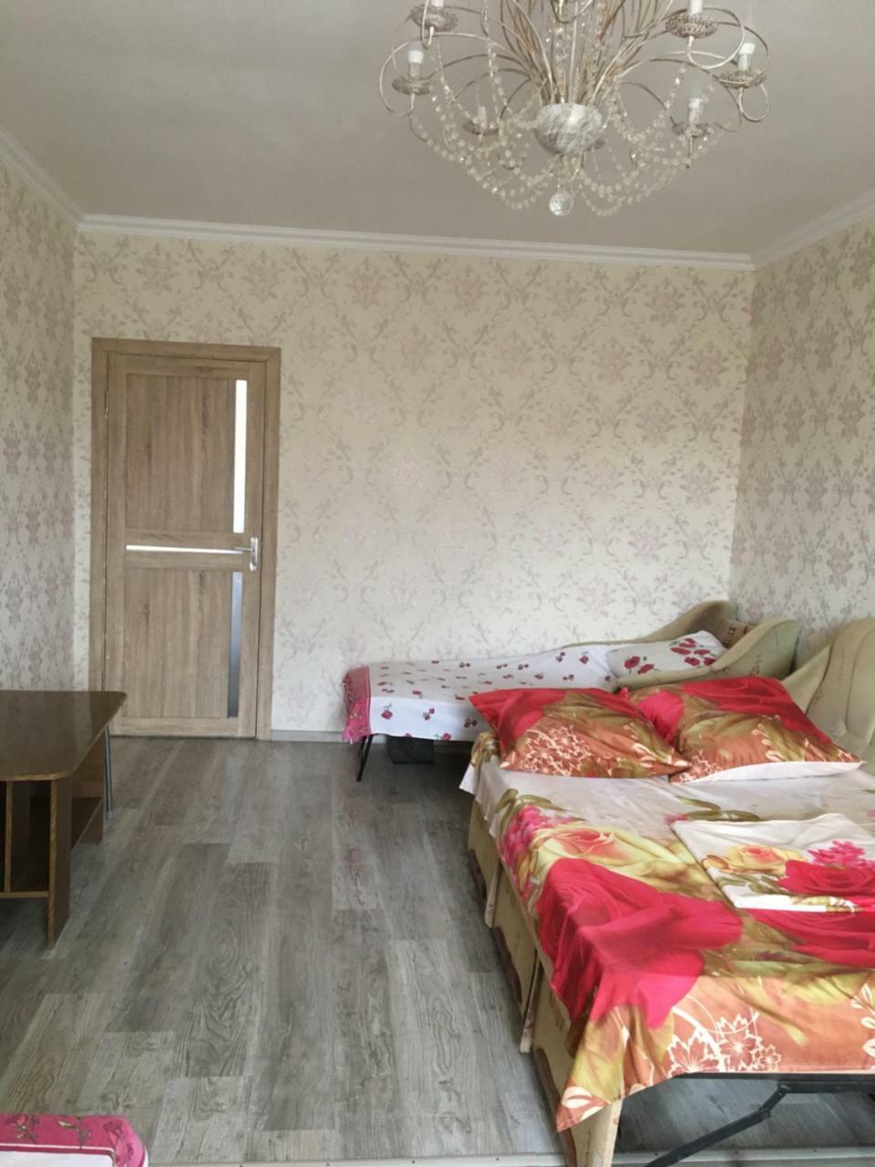 Guesthouse Milena Leselidze Ngoại thất bức ảnh